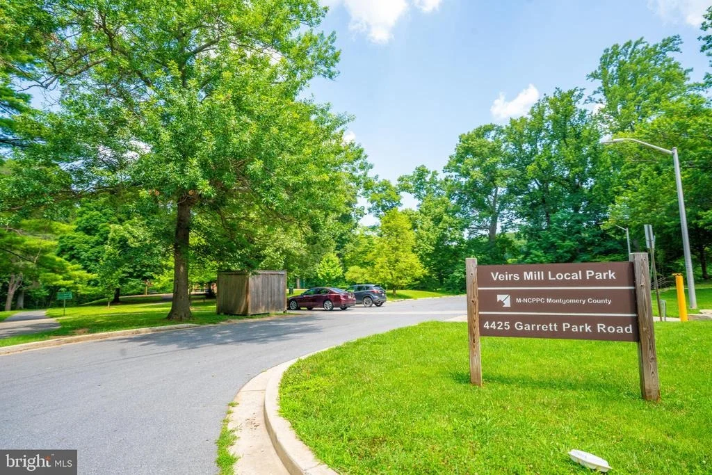 Photo of 4320 IVY GLEN ROAD