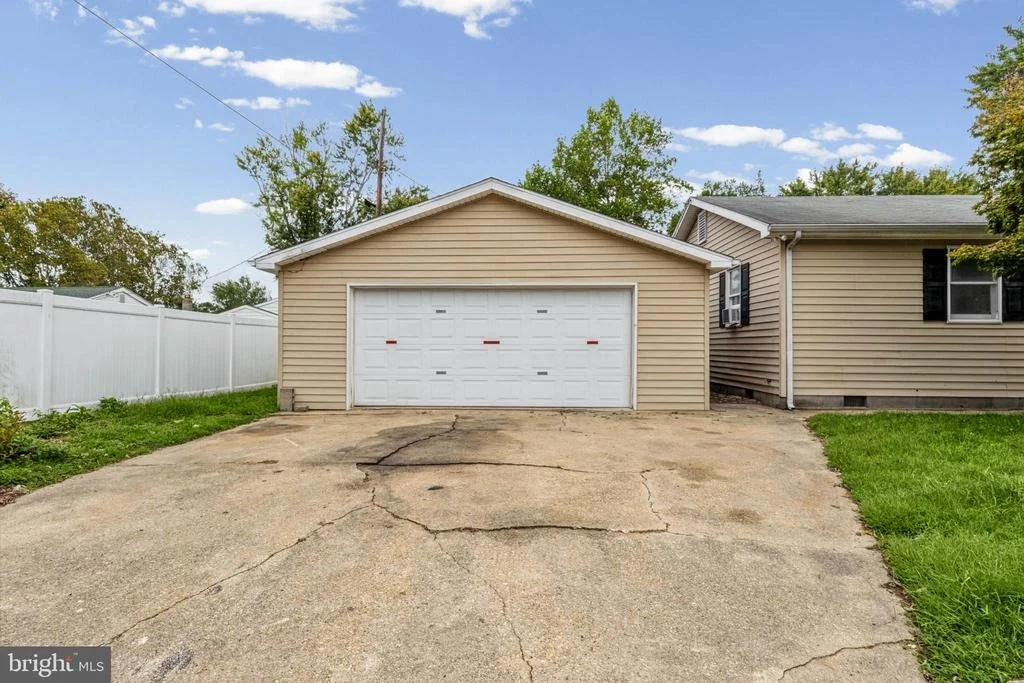 Photo of 600 ELM DRIVE