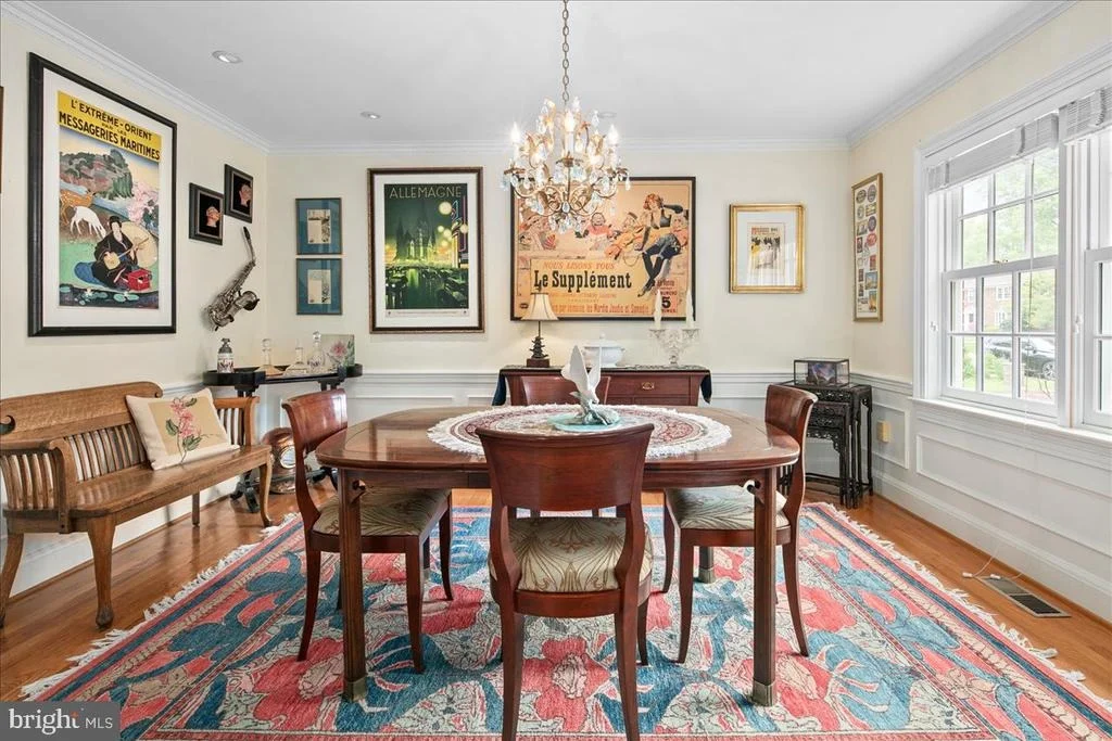 Photo of 9352 MOUNT VERNON CIRCLE