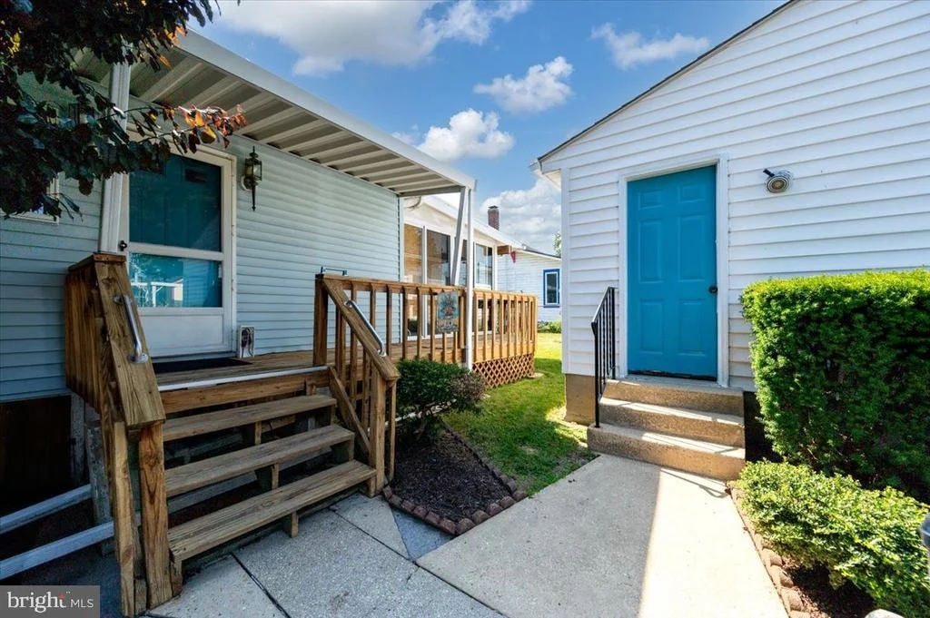 Photo of 8236 BAYSIDE ROAD