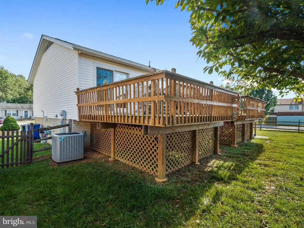 Photo of 1502 CEDARCREST LANE