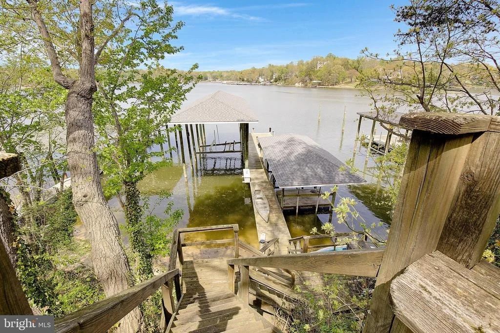 Photo of 1164 OAK VIEW DRIVE