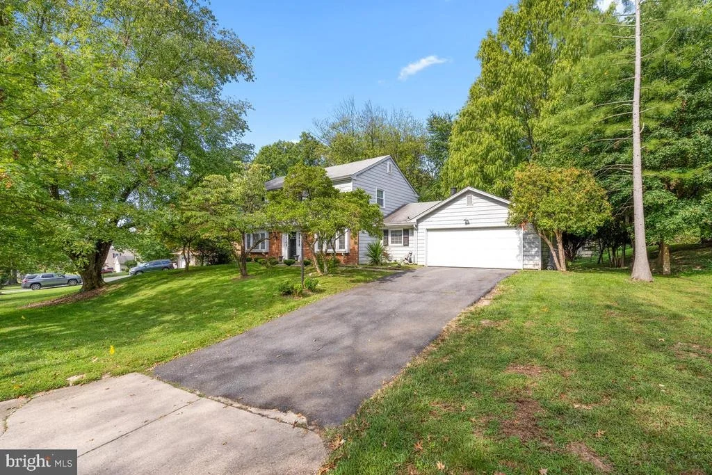 Photo of 14028 BREEZE HILL LANE