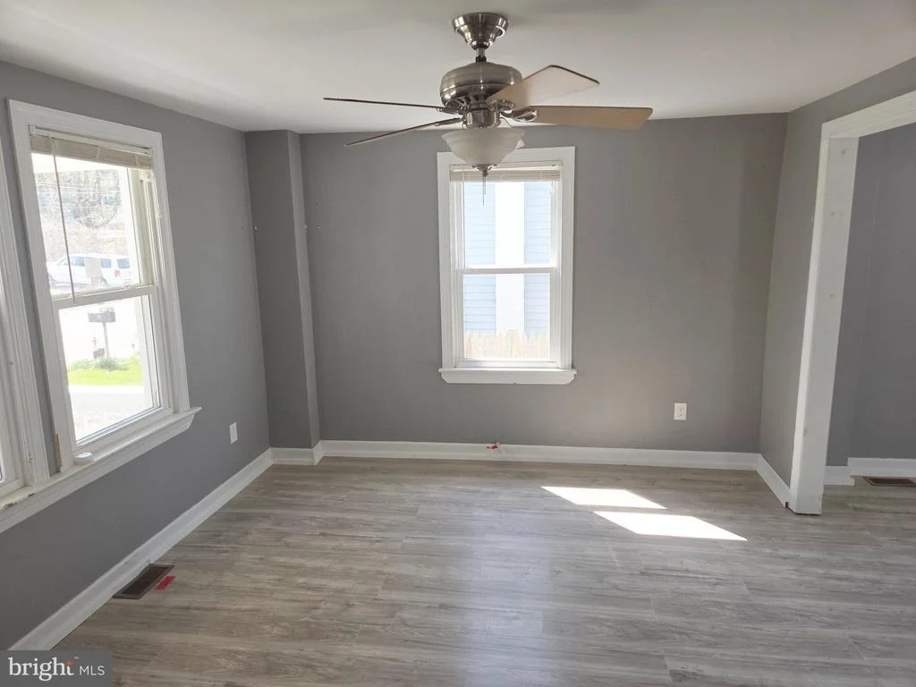 Photo of 10 HAWTHORNE AVENUE