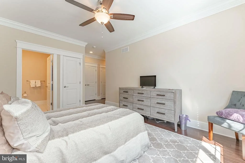 Photo of 305 QUIGLEY DRIVE
