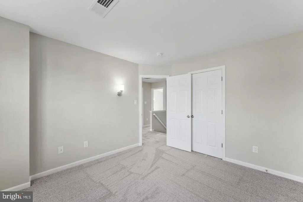 Photo of 927 FAIRWOOD DRIVE