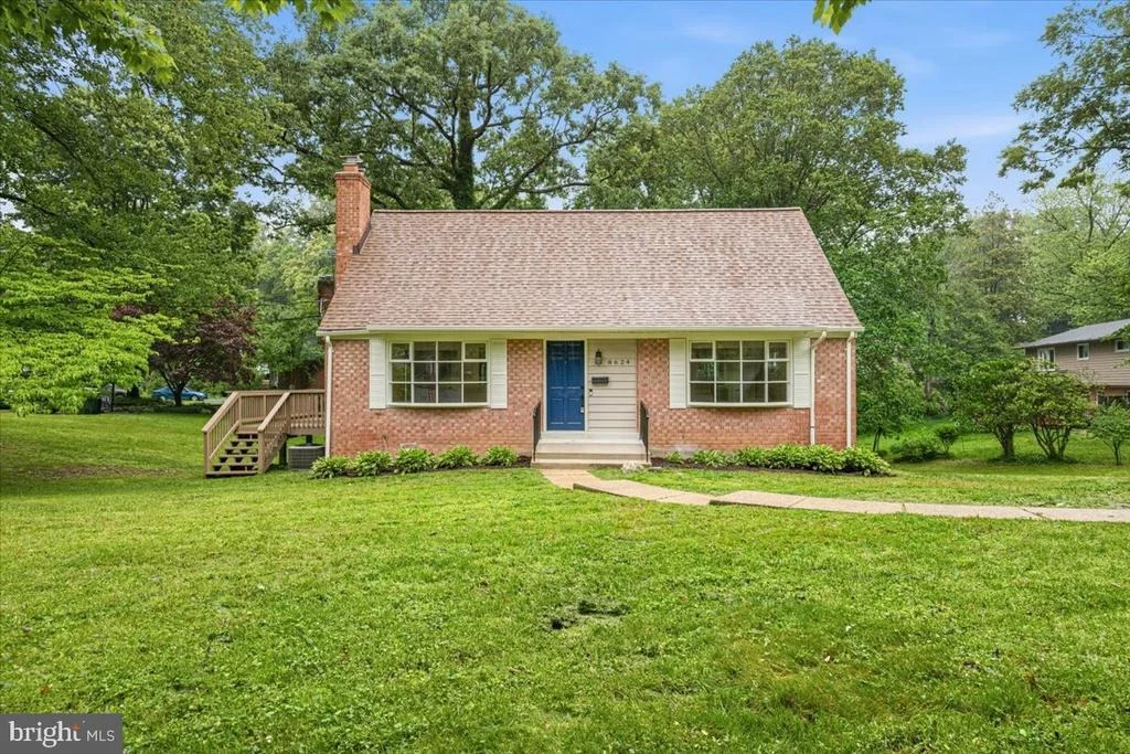 Photo of 8624 PARLIAMENT DRIVE