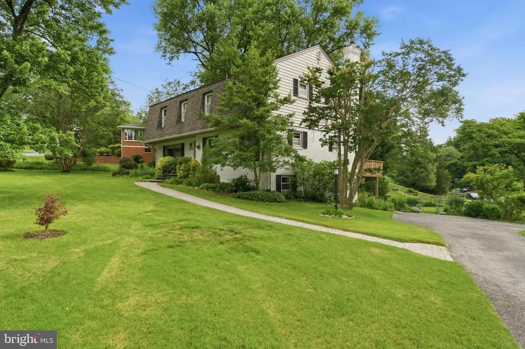 Photo of 2100 EDGEWATER PARKWAY
