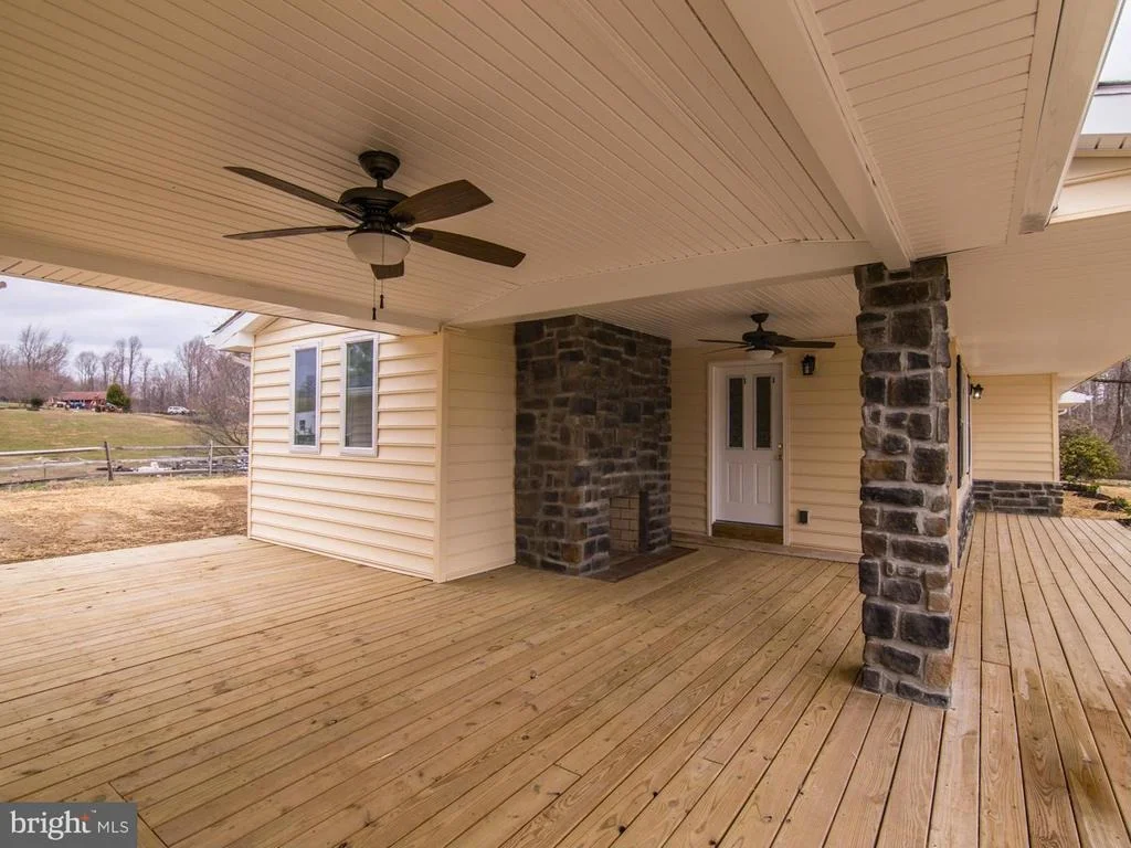 Photo of 328 BAY FRONT ROAD