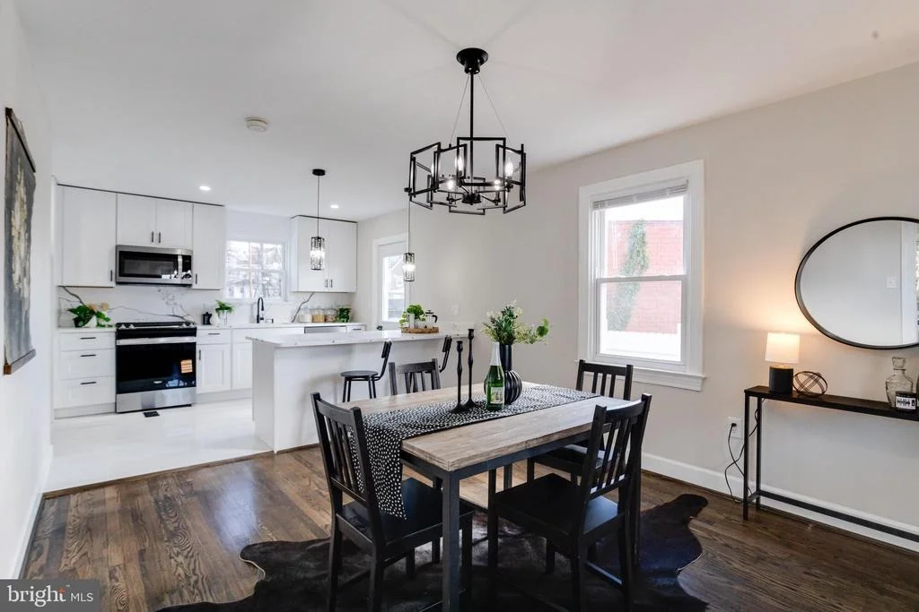 Photo of 605 WALNUT AVENUE