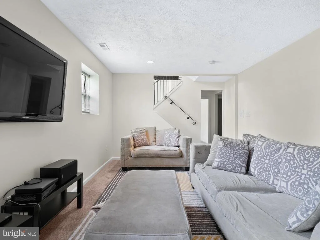 Photo of 12420 POPLAR VIEW DRIVE