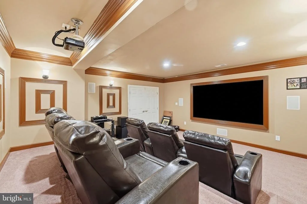 Photo of 2148 CHESTNUT LANE