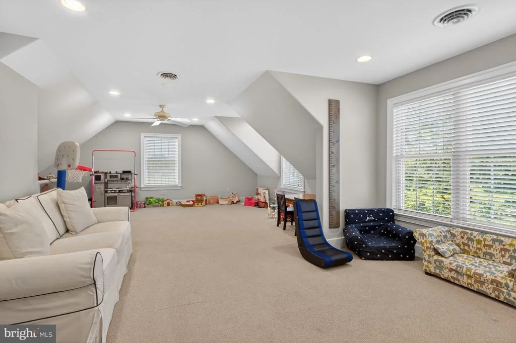 Photo of 29 BRIDLE RIDGE CIRCLE