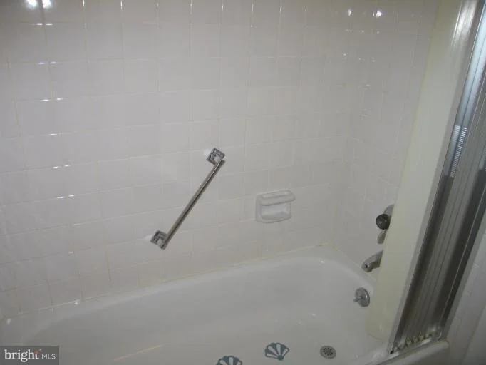 Photo of Unit 842F at 15310 PINE ORCHARD DRIVE