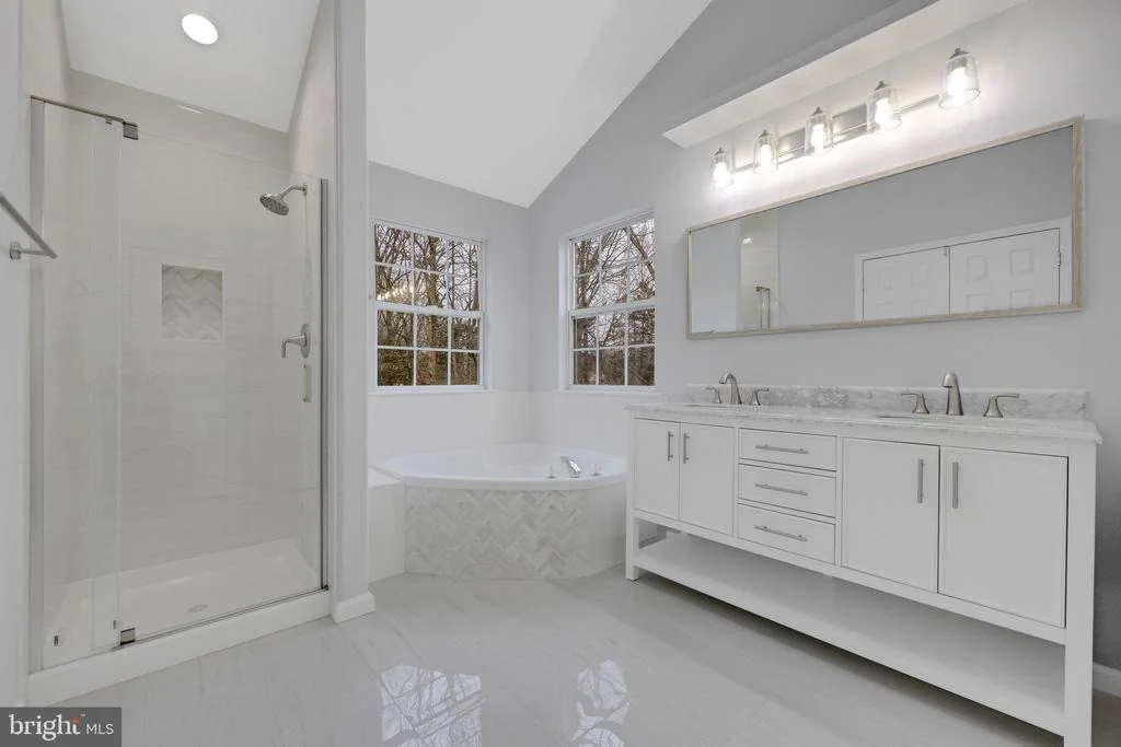 Photo of 319 W FOX TRAIL