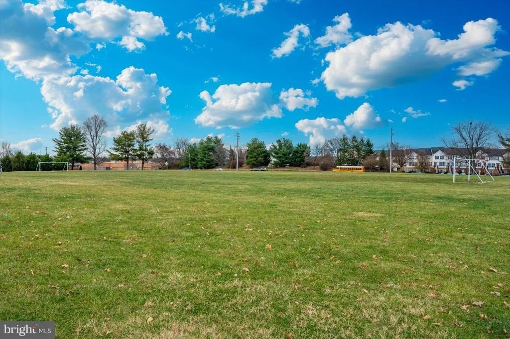 Photo of 6396 DEVONSHIRE LANE