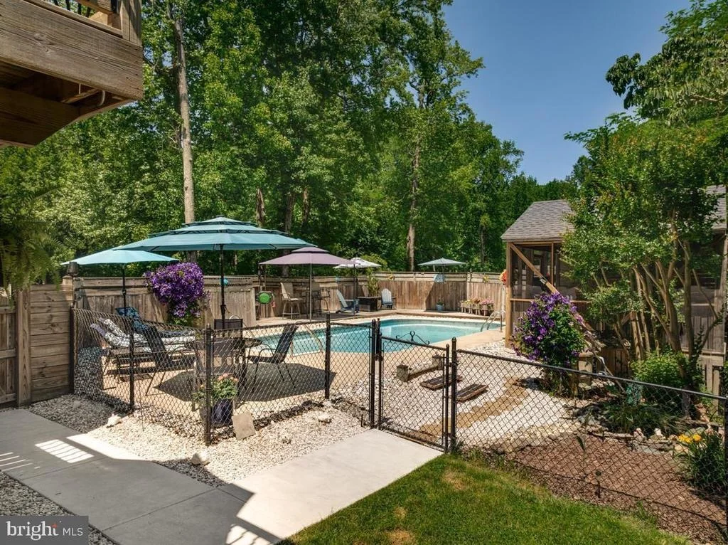 Photo of 9017 MEGAN CIRCLE