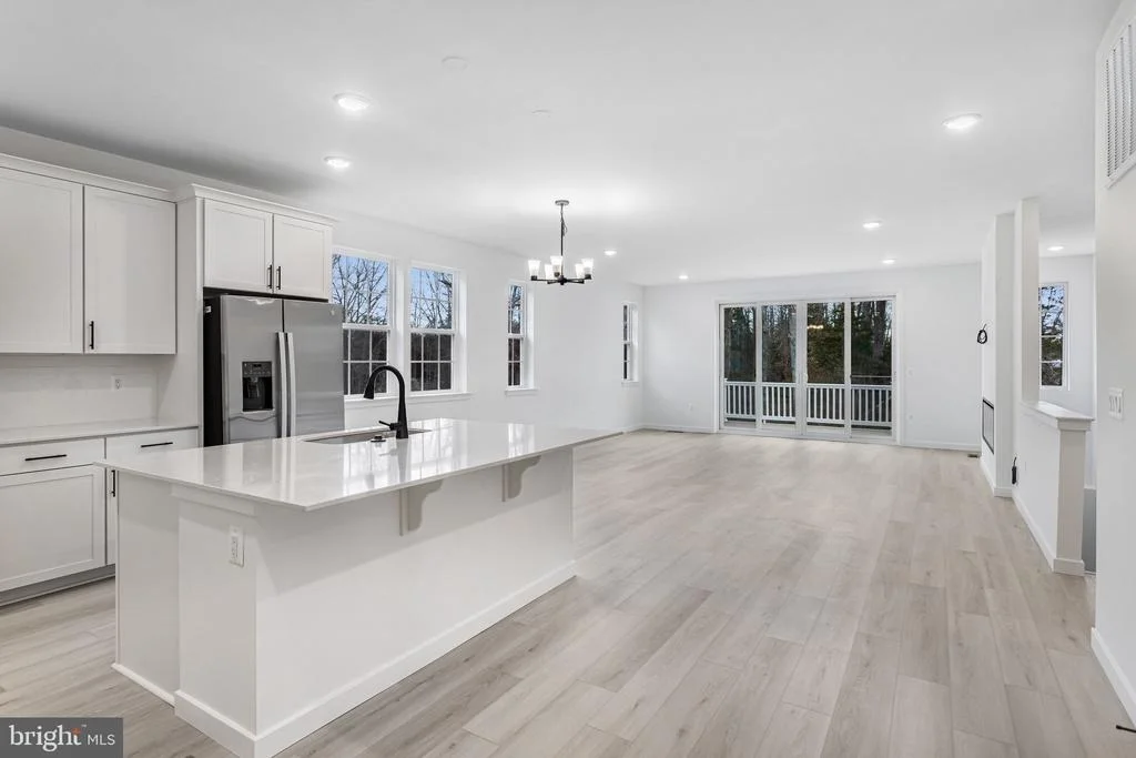 Photo of 2079 SPRINGVALE DRIVE