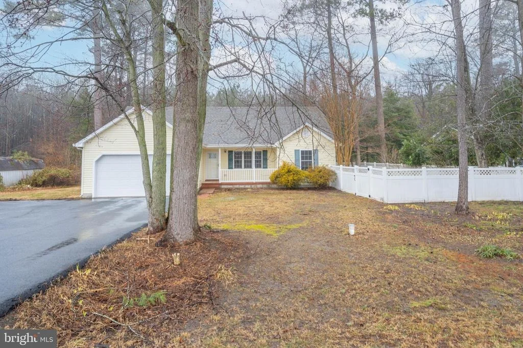 Photo of 18284 SHINGLE POINT ROAD