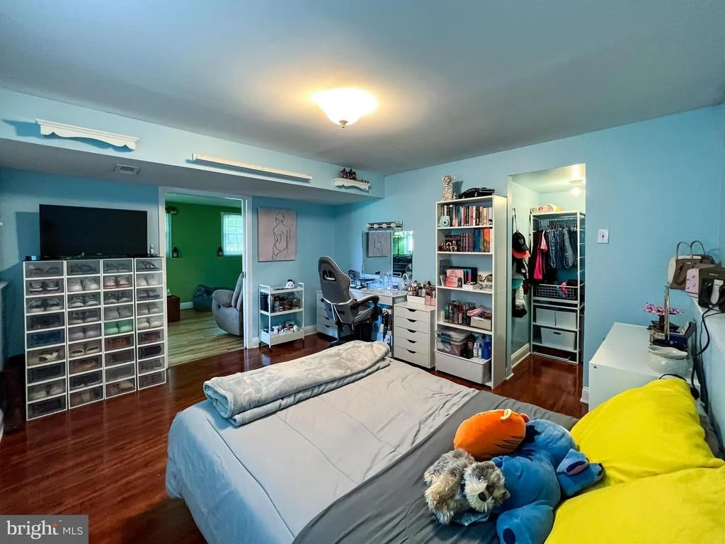 Photo of 121 DEERFIELD PLACE