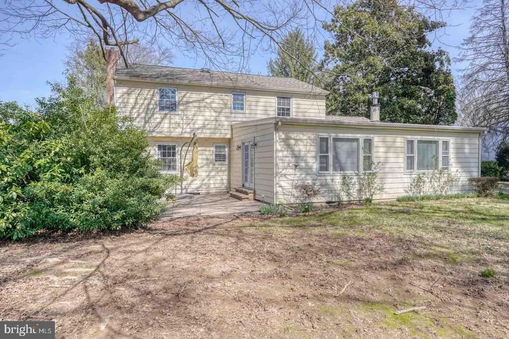Photo of 74 S FAIRFIELD DRIVE