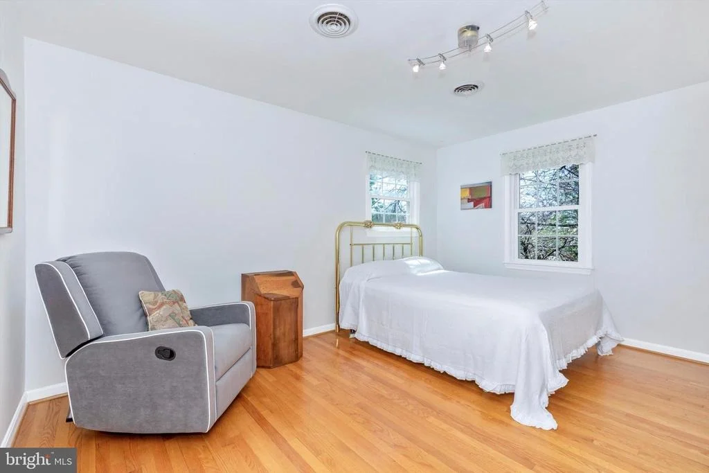 Photo of 28313 HONEYSUCKLE DRIVE