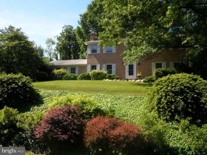 Photo of 5803 MEADOW DRIVE