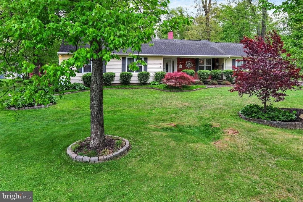 Photo of 4296 WOLF HILL DRIVE