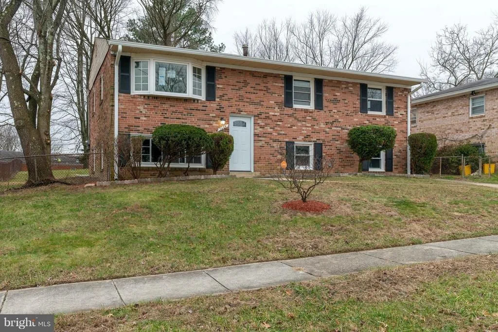 Photo of 7405 WALKER MILL ROAD