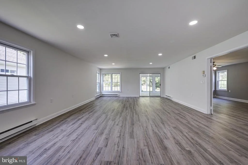 Photo of 116 BUCKINGHAM DRIVE