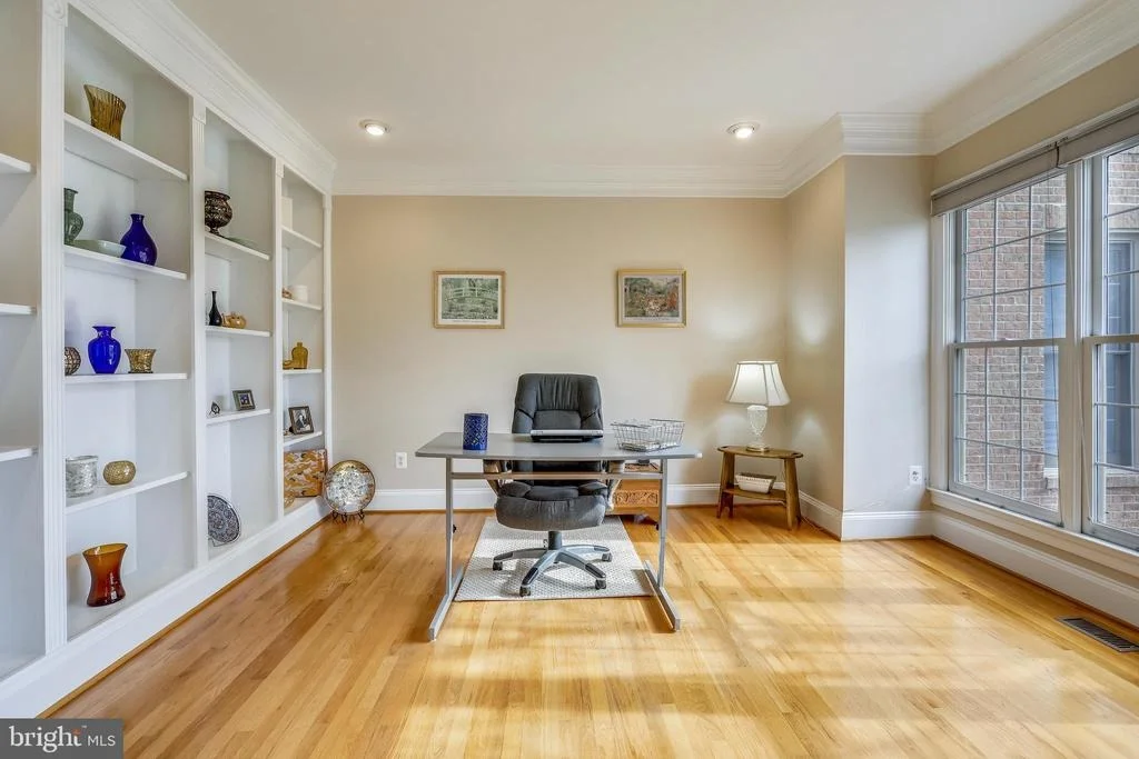 Photo of 24701 FARMVIEW LANE