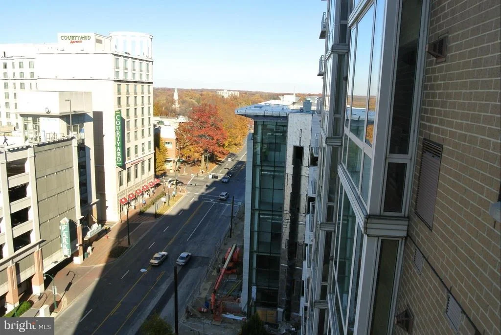 Photo of Unit 1006 at 930 WAYNE AVENUE