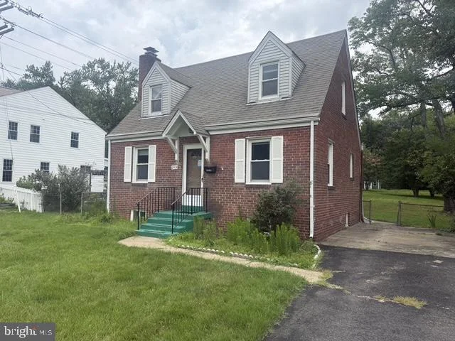 Photo of 2414 FAIRVIEW DRIVE