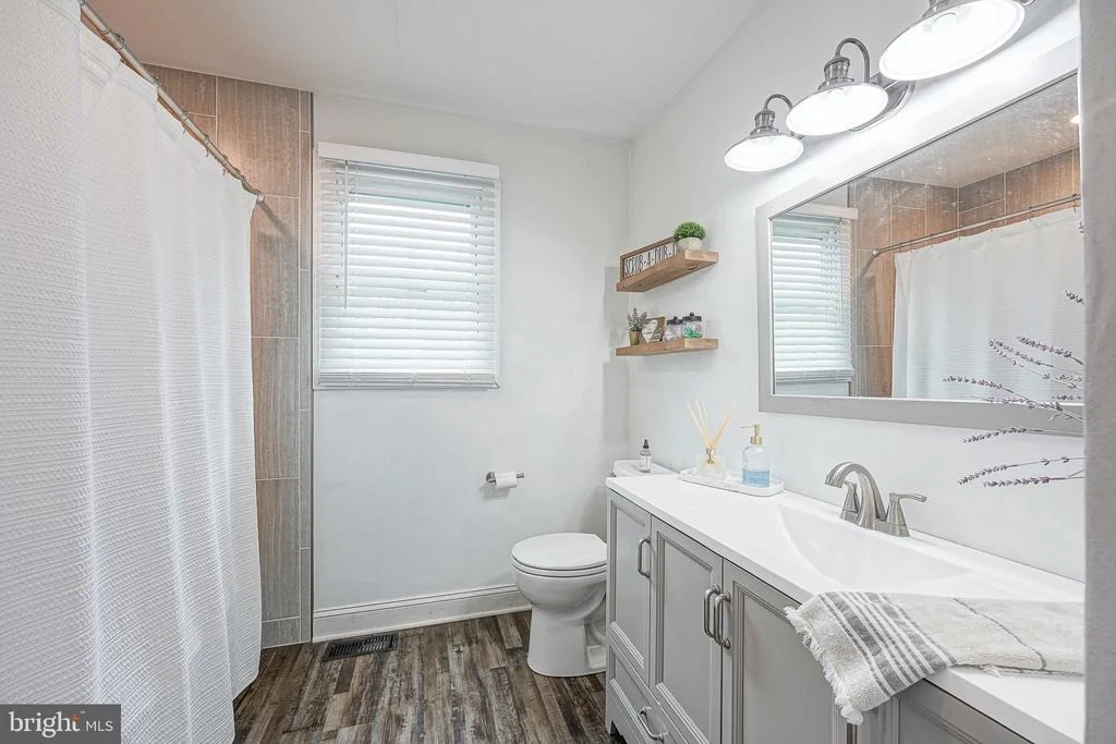 Photo of 2 BROADVIEW AVENUE
