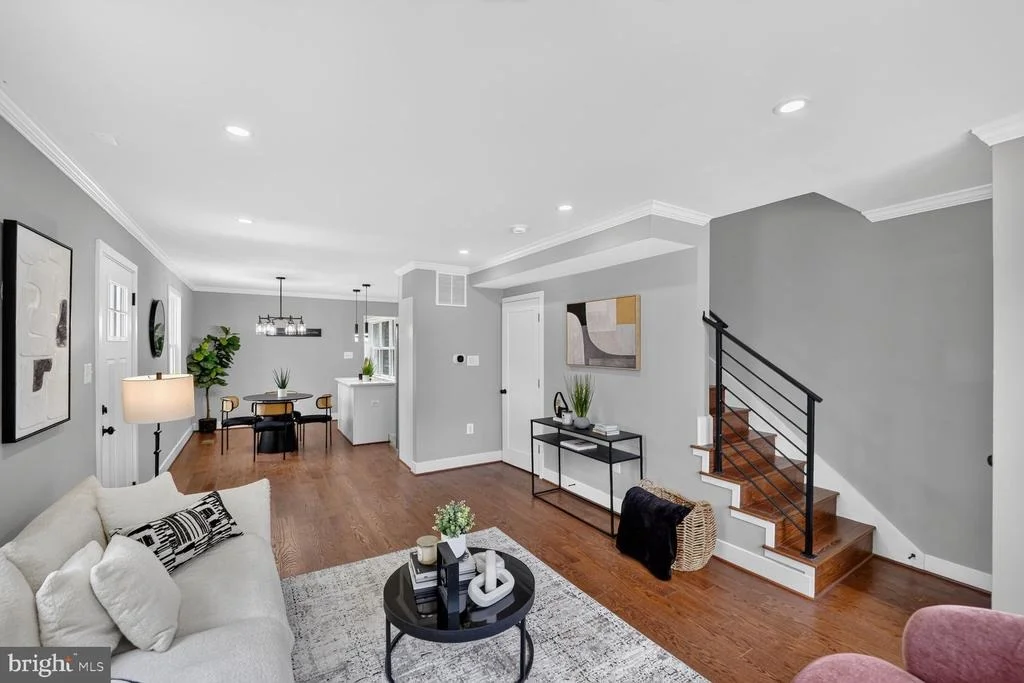 Photo of 1101 46TH PLACE SE