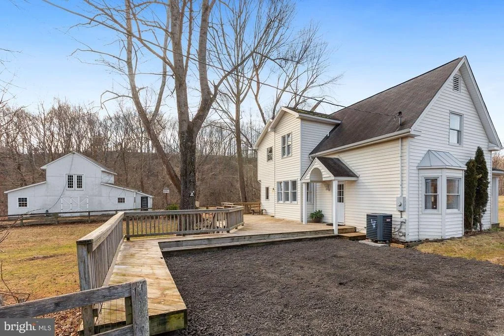 Photo of 2734 CROOKED RUN ROAD