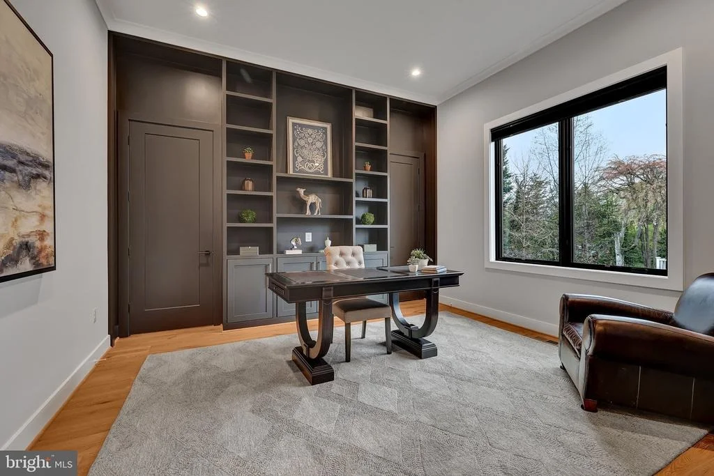 Photo of 1100 BALLS HILL ROAD