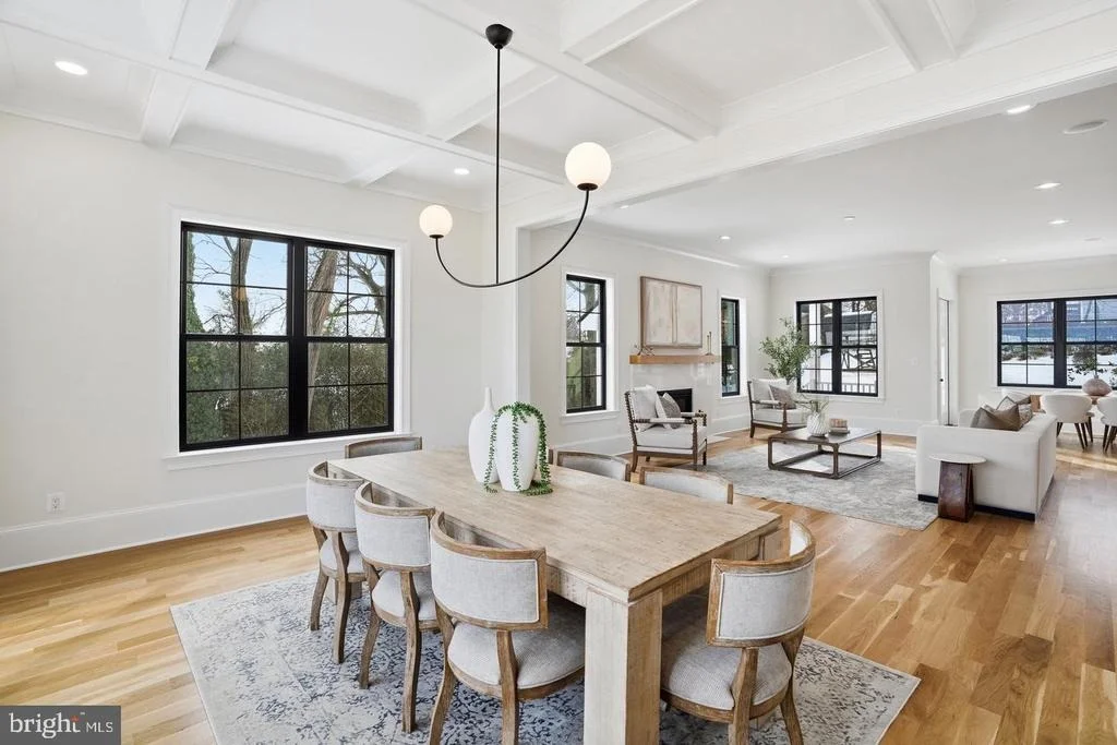 Photo of 6512 WILLIAMSBURG BOULEVARD