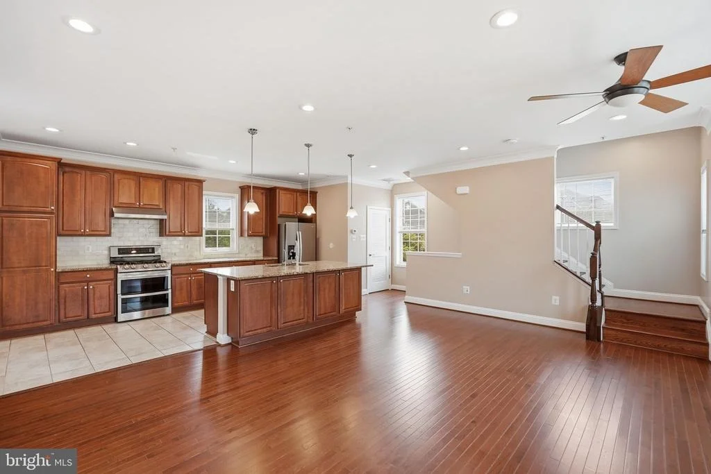 Photo of 232 PARKVIEW AVENUE