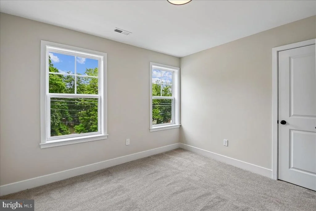 Photo of 9312 MADISON AVENUE