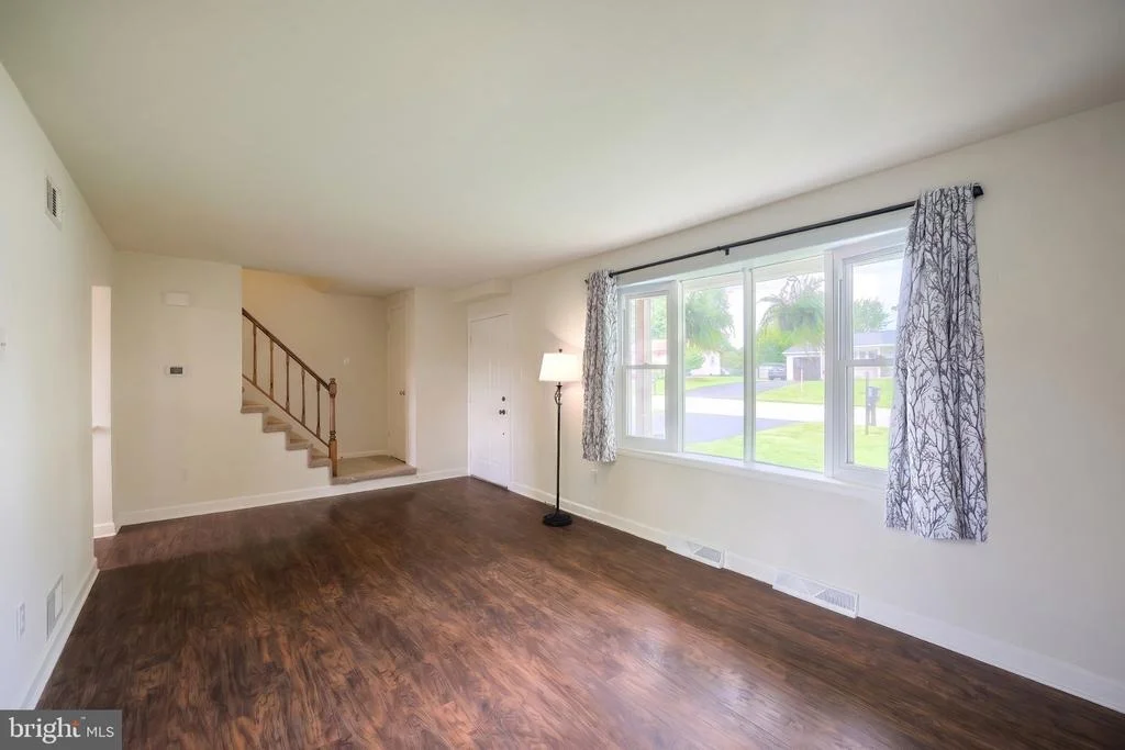 Photo of 27 COLONIAL DRIVE