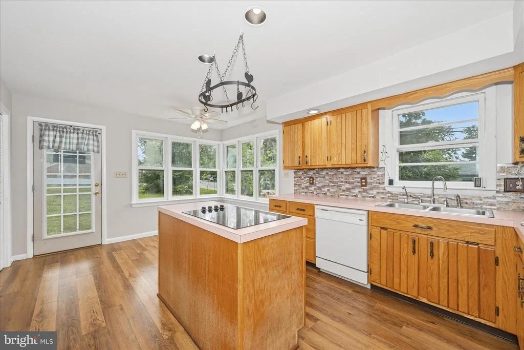 Photo of 7 DELLA LANE
