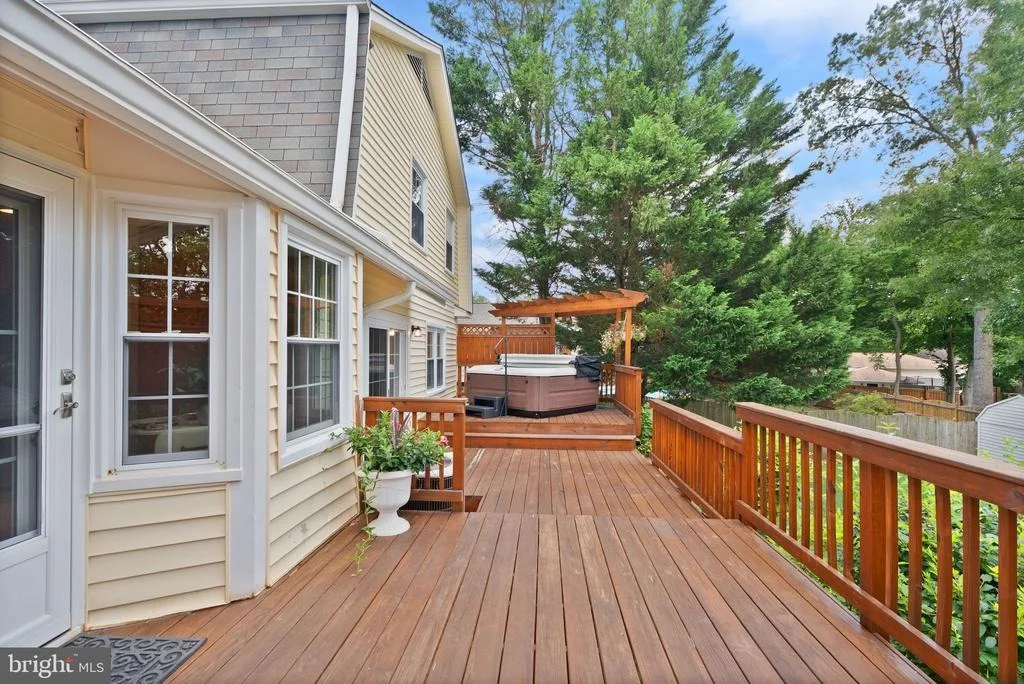 Photo of 8906 TAILCOAT COURT