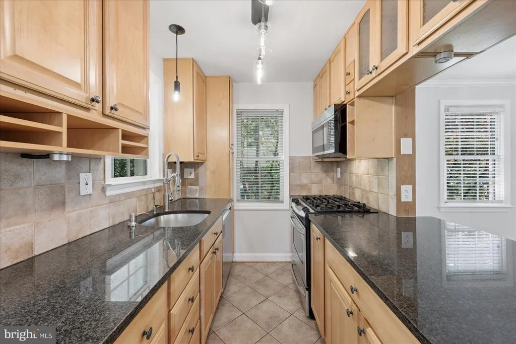Photo of 4444 20TH ROAD N