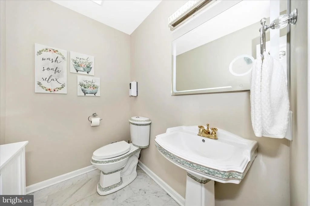Photo of 6104 EDMONT DRIVE