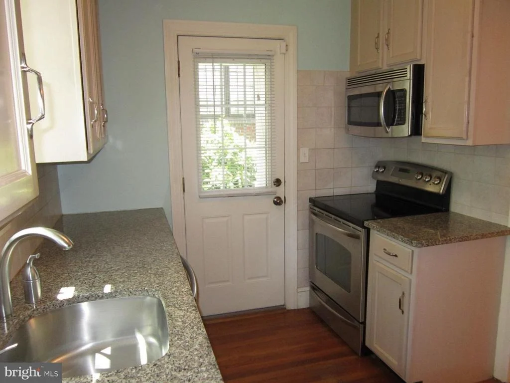 Photo of 9103 KINGSBURY DRIVE