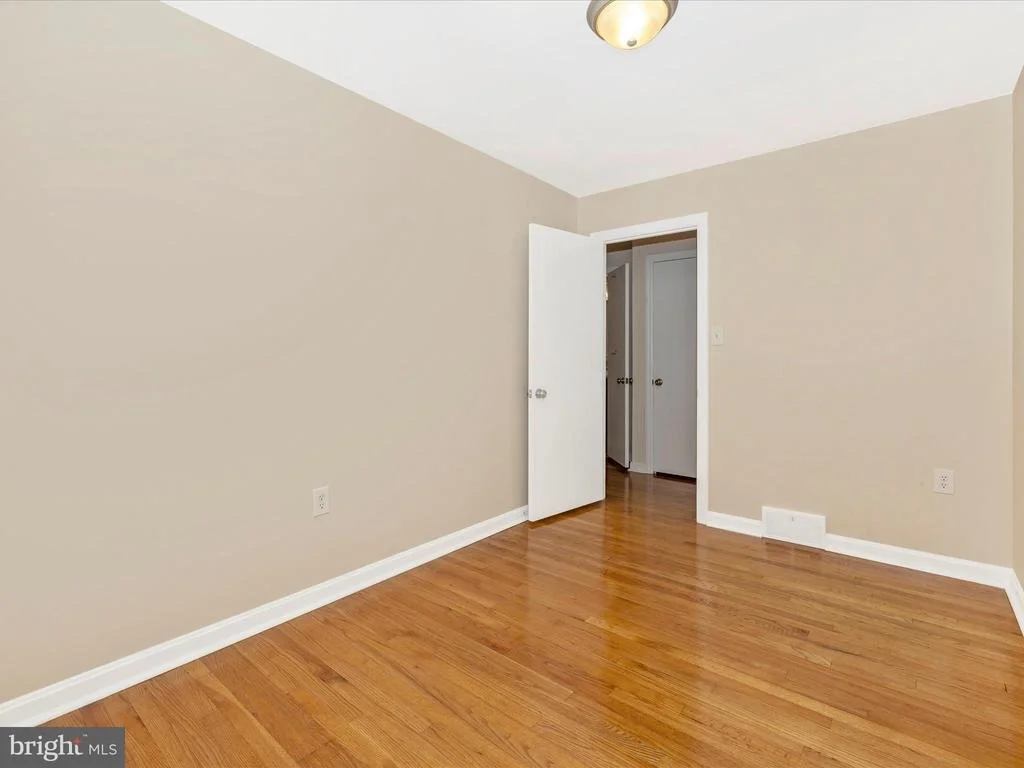 Photo of 1112 2ND AVENUE