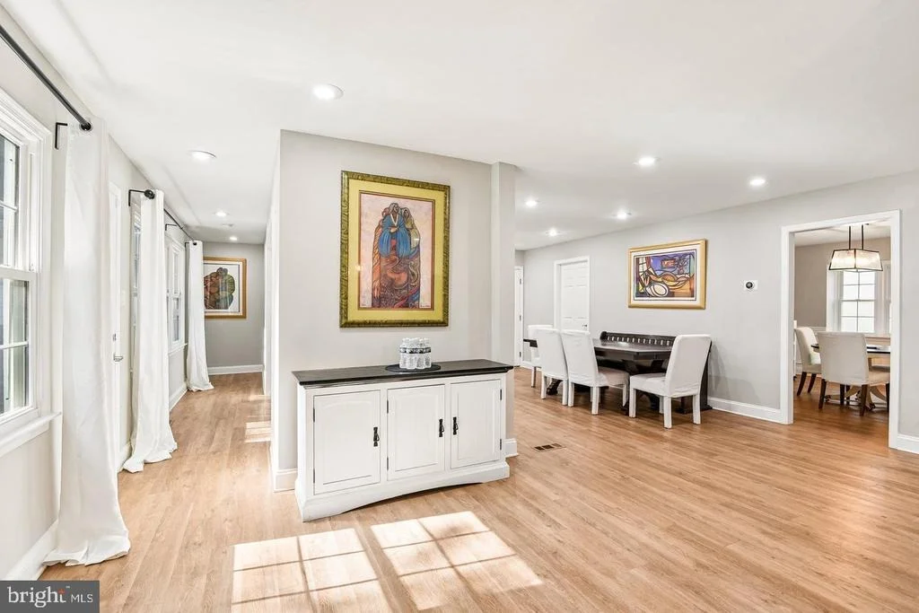 Photo of 8715 CRESTMONT LANE
