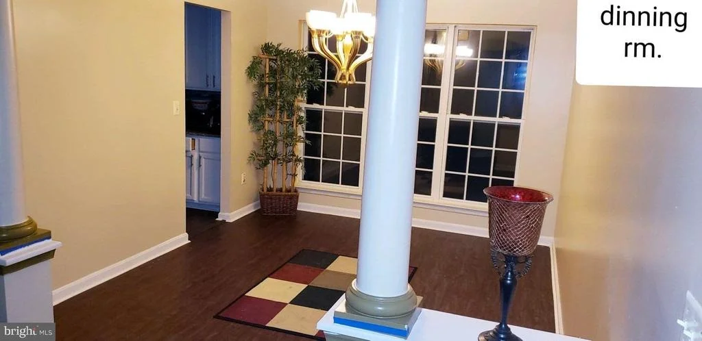 Photo of 9210 FOX PARK ROAD