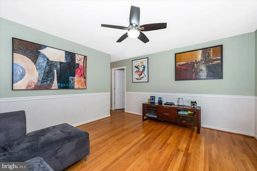 Photo of 10113 DAY AVENUE